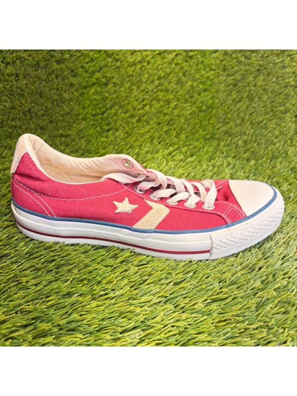 Converse Star Player 76 Canvas Womens Size 6.5 Red White Athletic Shoes Sneakers - Picture 1 of 11